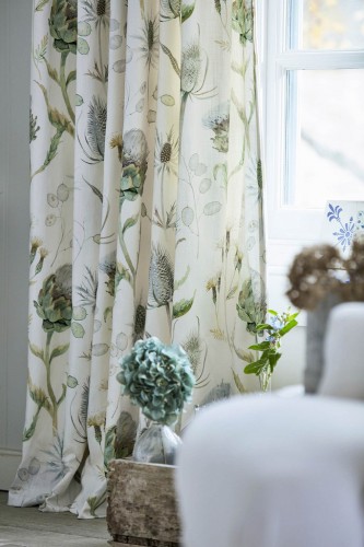 Sanderson 2018 EmbletonBay Thistle-Garden 70