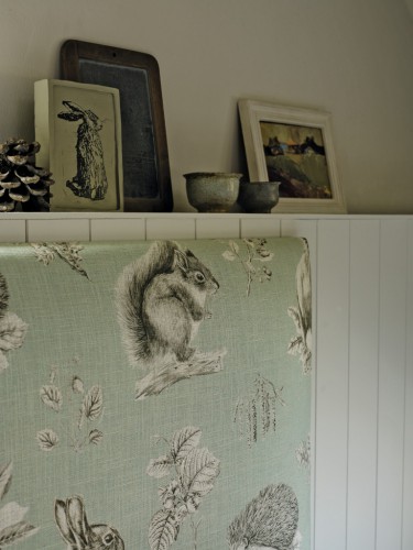 Squirrel-and-Hedgehog-FB-Headboard-Detail-G3 med