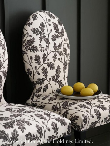 Oakwood-dining-chair-detail-LR
