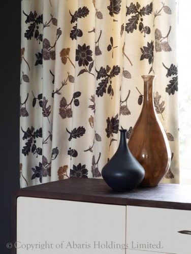 Sweet-Chestnut-curtain-detail-LR