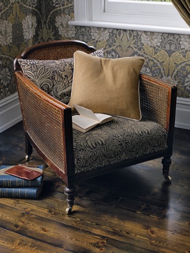 Honeysuckle-Tulip-WP-detail-with-chair med