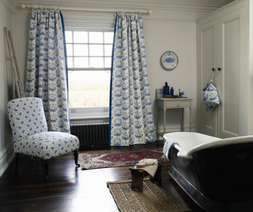 Primrose-Columbine-and-Swans-Fabric-dps med