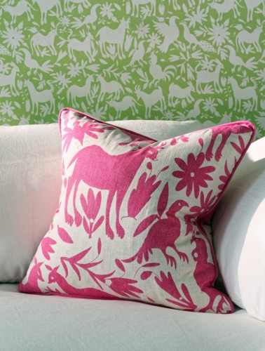 maya paraiso cushion lifestyle
