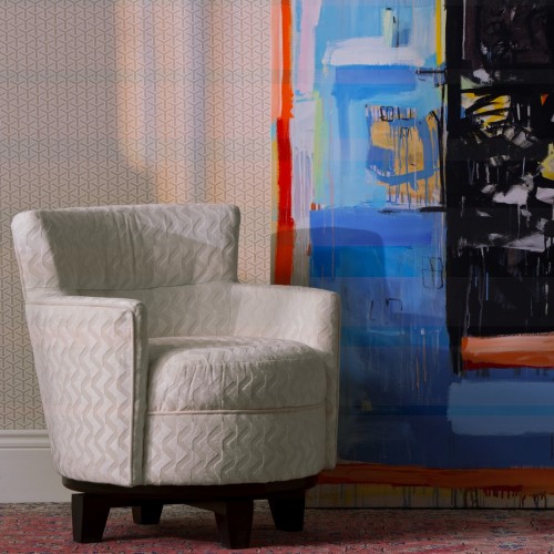 Freya-chair-in-Hudson-ivorv-piping-in-medici-chalk-sml