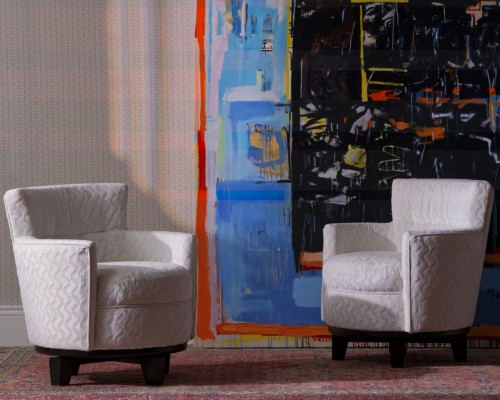 Freya-chairs-in-Hudson-ivorv-piping-in-medici-chalk-2-sml