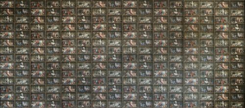 Collector-mini-wallpaper-full-repeat-lifestyle-shot-sml