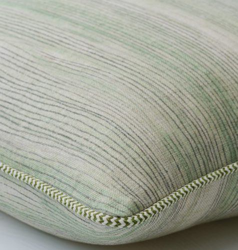 Puff-Spring-Cushion-Corner-sml