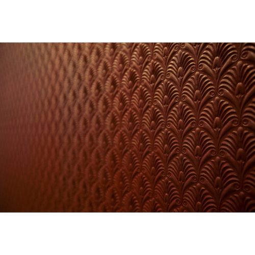 Lincruta-rd1975fr-Fanfare-angled-shot-red